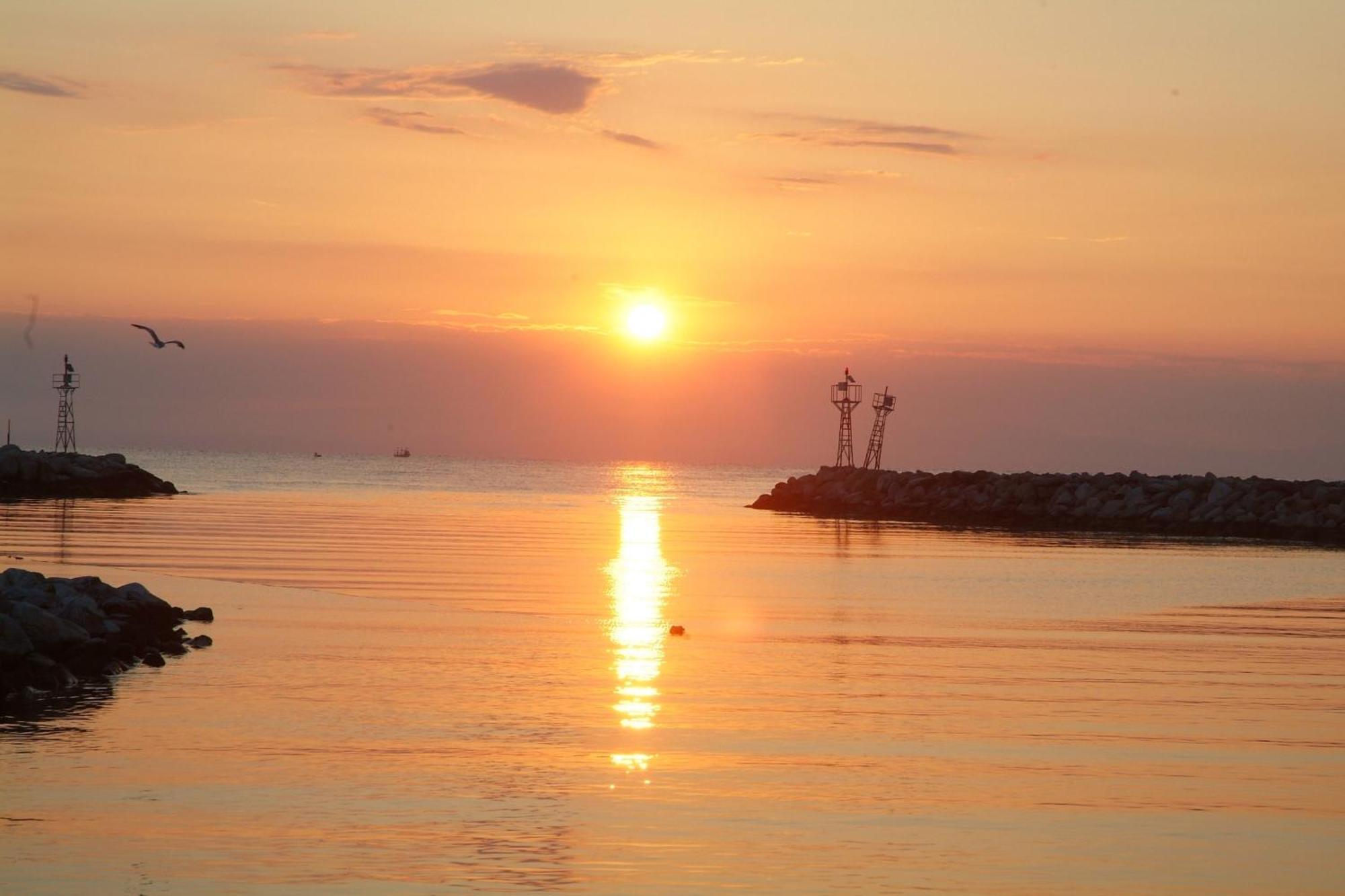 Hotel Platon Beach Olympiakí Aktí Zewnętrze zdjęcie